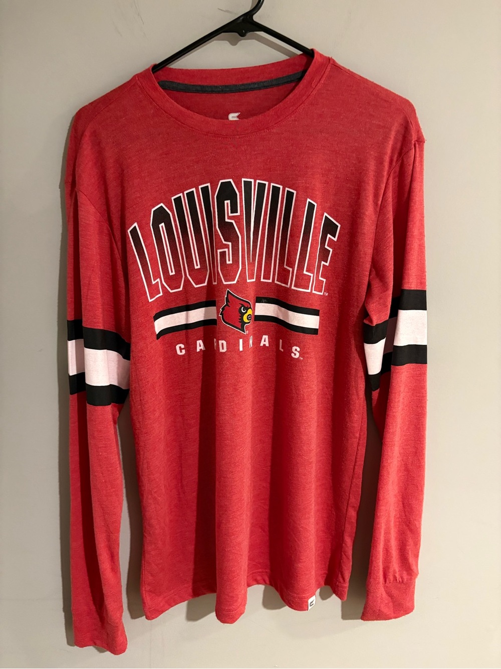 Colosseum Louisville Cardinals Men’s M Red Long Sleeve Varsity Shirt NCAA